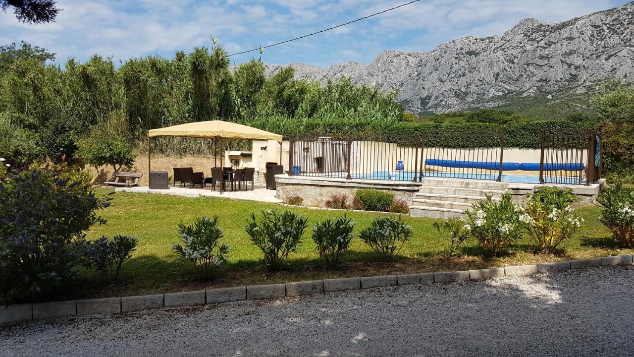 Studio Au Pied De La Ste Victoire Puyloubier Buitenkant foto